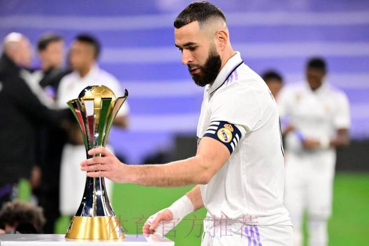 本泽马和门迪完成皇马今日合练 可以出战利物浦 本泽马和门迪完成皇马今日合练 可以出战利物浦